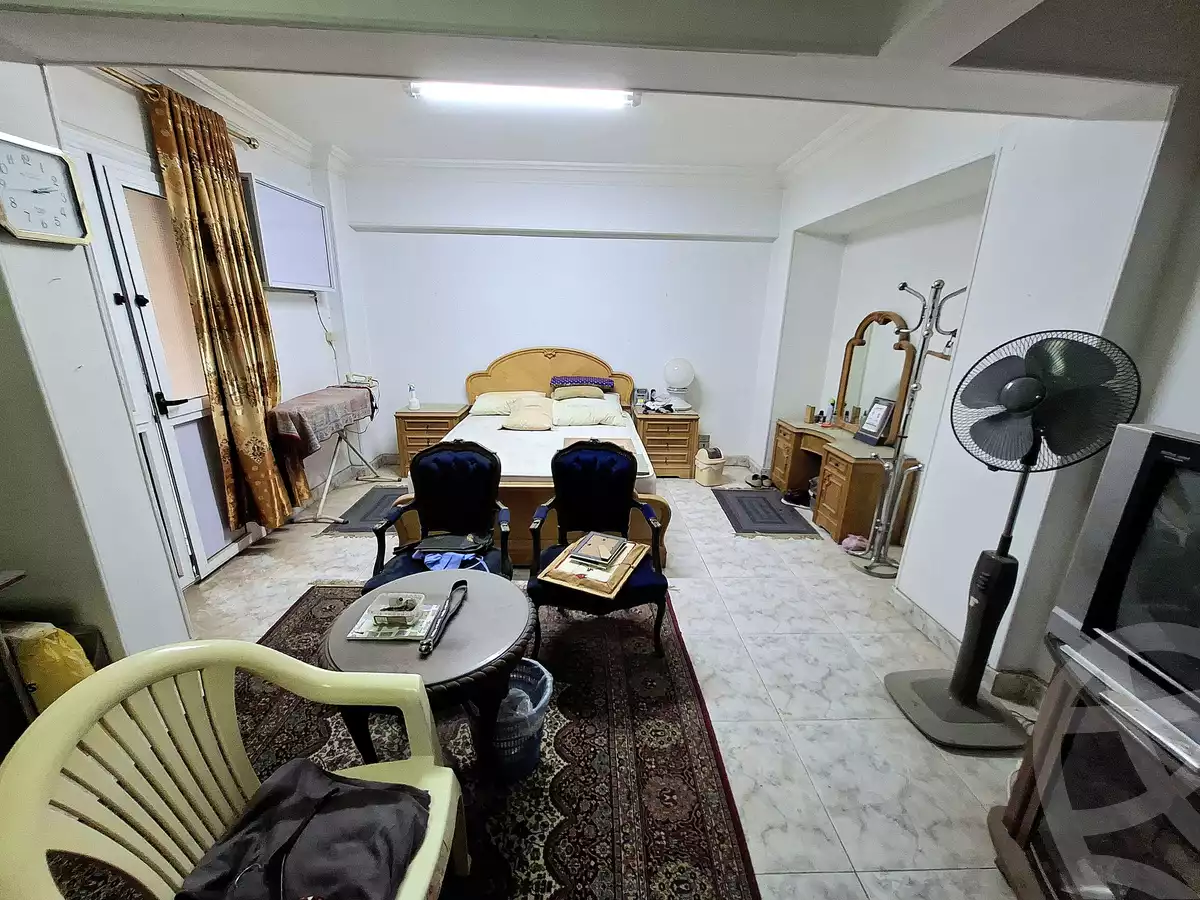 https://aqarmap.com.eg/ar/listing/6239051-for-sale-cairo-6th-of-october-el-ahyaa-neighborhood-3rd-no-14-hasan-soltan-st