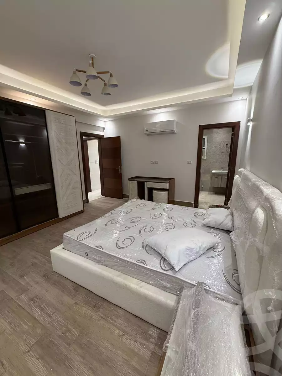 https://aqarmap.com.eg/en/listing/6239135-for-rent-cairo-new-cairo-compounds-hyde-park-centre-ville-hyde-park
