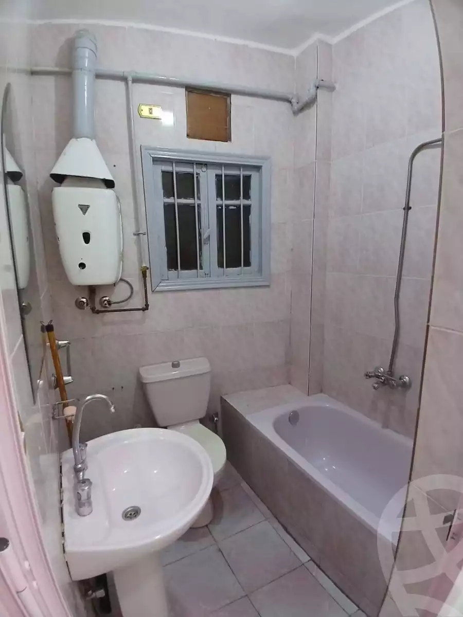 https://aqarmap.com.eg/ar/listing/6240290-for-sale-cairo-ain-shams-ain-shams-el-sharkia-ahmed-orabi-st