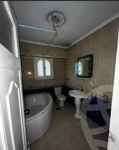https://aqarmap.com.eg/en/listing/6241047-for-sale-cairo-mokattam-lhdb-l-ly-diplomats-neighborhood -al-ahram-st