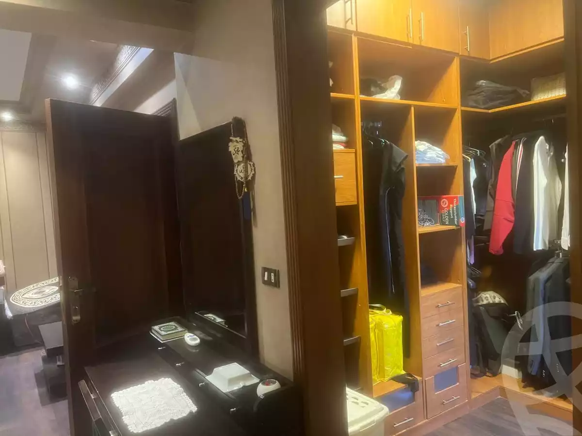 https://aqarmap.com.eg/ar/listing/6241217-for-sale-cairo-el-sheikh-zayed-city-compounds-zayed-2000