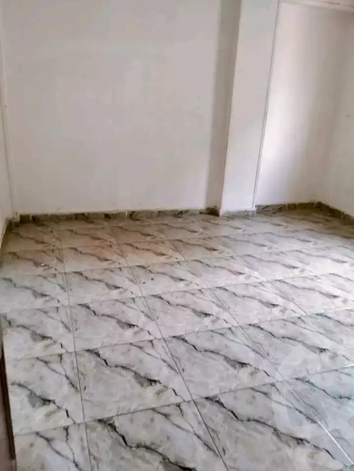 https://aqarmap.com.eg/ar/listing/6241902-for-rent-cairo-faisal-kafr-tohormos-abou-zaid-st