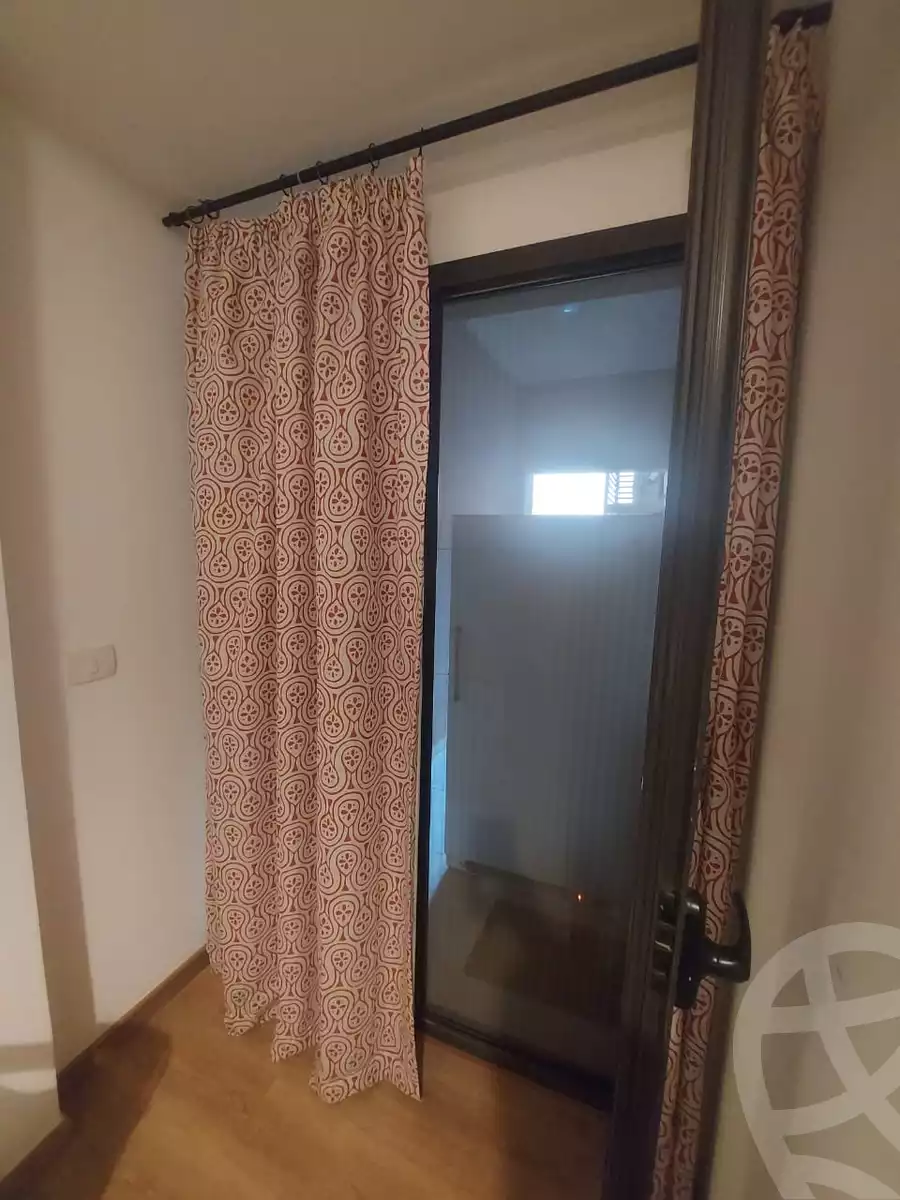 https://aqarmap.com.eg/ar/listing/6242321-for-rent-cairo-new-cairo-compounds-fifth-square