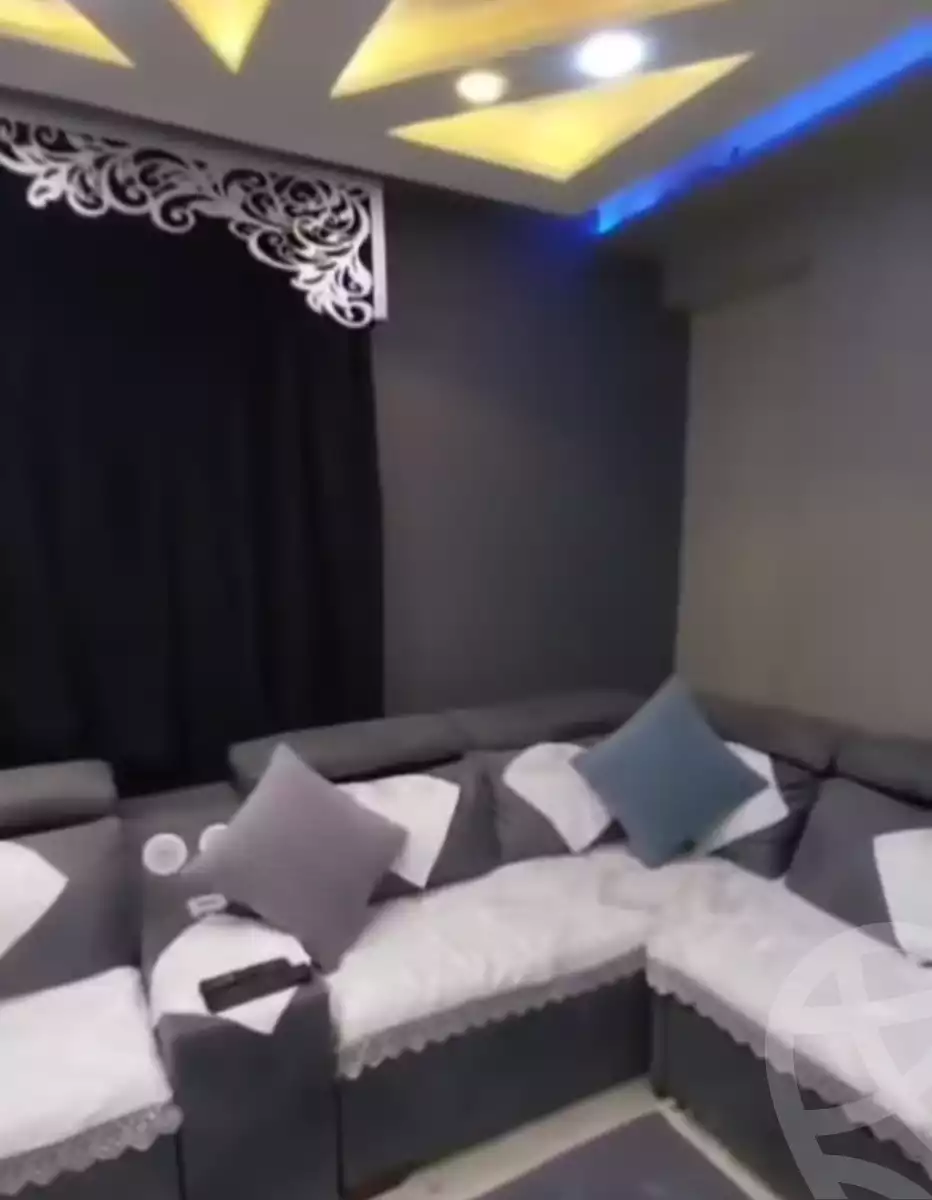 https://aqarmap.com.eg/ar/listing/6243414-for-sale-cairo-ain-shams-ahmed-esmat-st