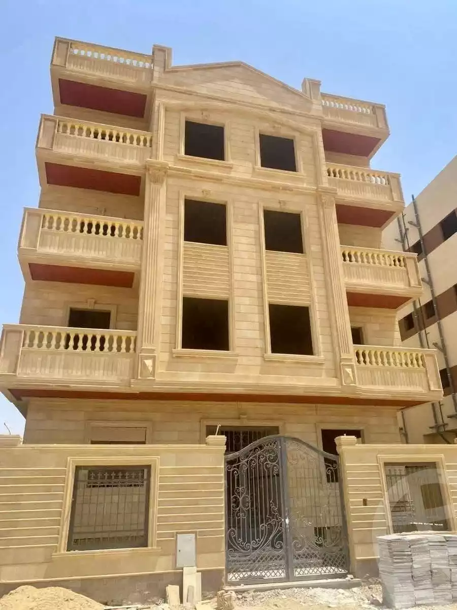 https://aqarmap.com.eg/ar/listing/6243585-for-sale-cairo-badr-city-hai-el-ashgar-featured-neighborhood