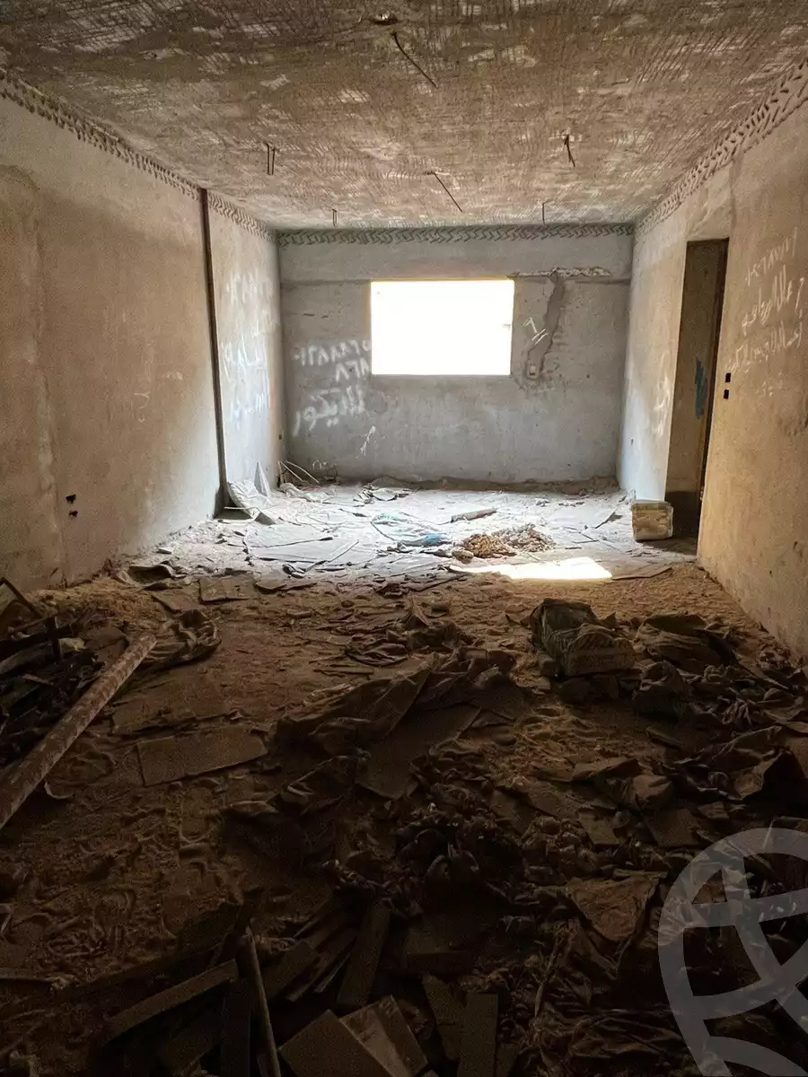 https://aqarmap.com.eg/en/listing/6243742-for-sale-beheira-damanhour-damanhour-city-nfoura-squer