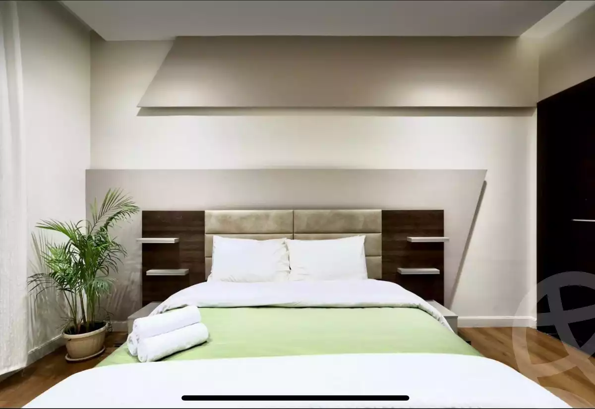 https://aqarmap.com.eg/en/listing/6248420-for-sale-cairo-new-cairo-compounds-hyde-park-centre-ville-hyde-park