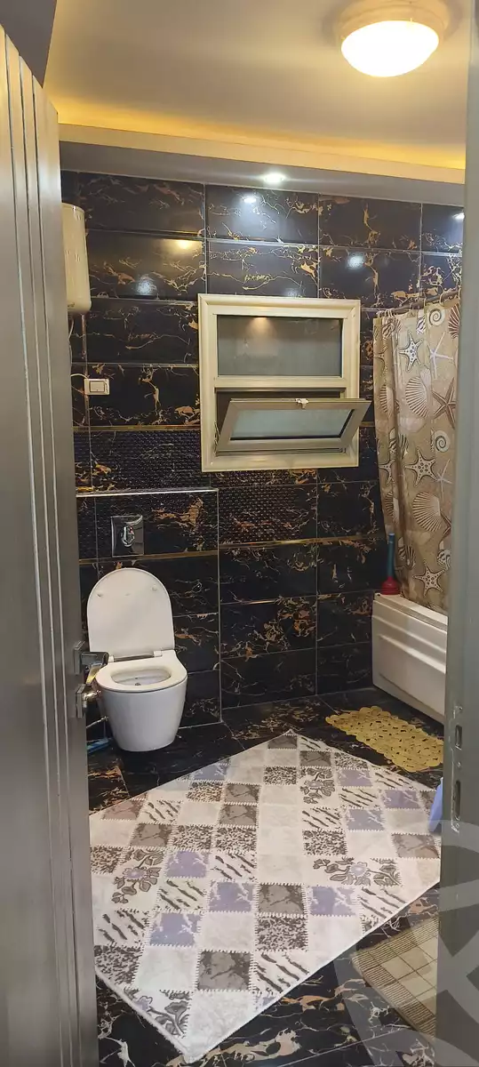 https://aqarmap.com.eg/en/listing/6248512-for-sale-cairo-el-haram-el-lebeny-soltan-khattab-st