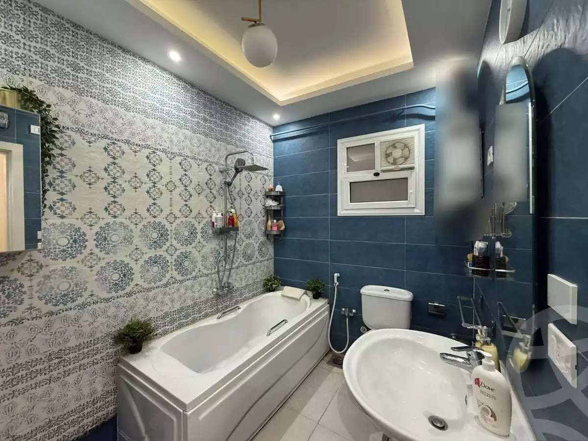 https://aqarmap.com.eg/en/listing/6250608-for-sale-cairo-helwan-helwan-el-sharkeya-ismael-kamel-st