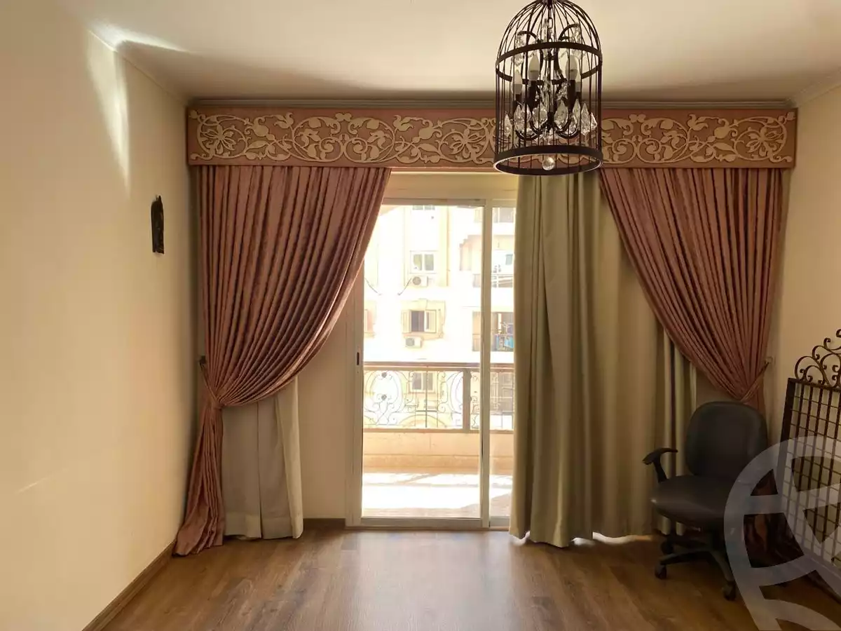 https://aqarmap.com.eg/ar/listing/6252605-for-sale-alexandria-lauran-shaarawy-st