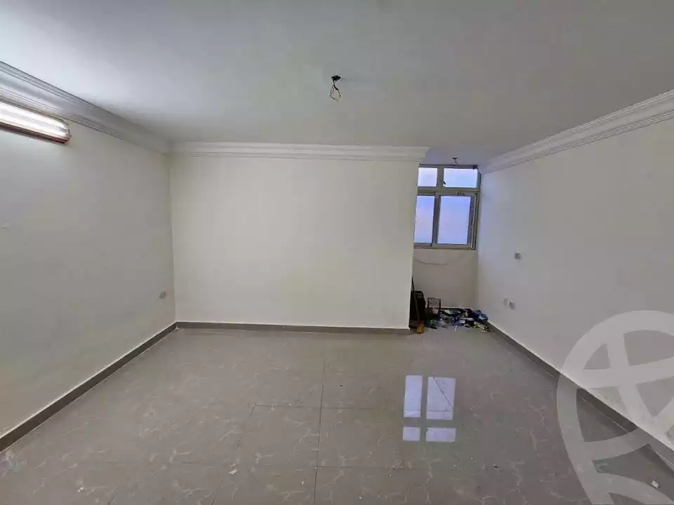 https://aqarmap.com.eg/ar/listing/6253266-for-sale-alexandria-camp-cesar-port-said-street
