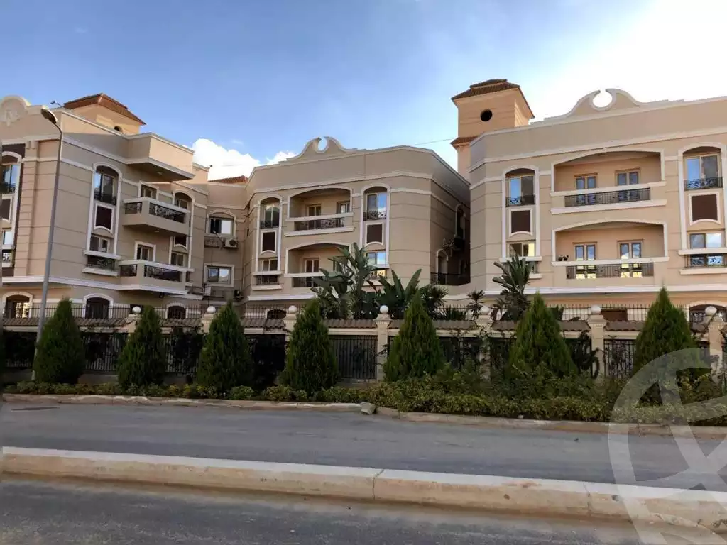 https://aqarmap.com.eg/en/listing/6253471-for-sale-cairo-el-sheikh-zayed-city-el-hay-el-khames-lhry