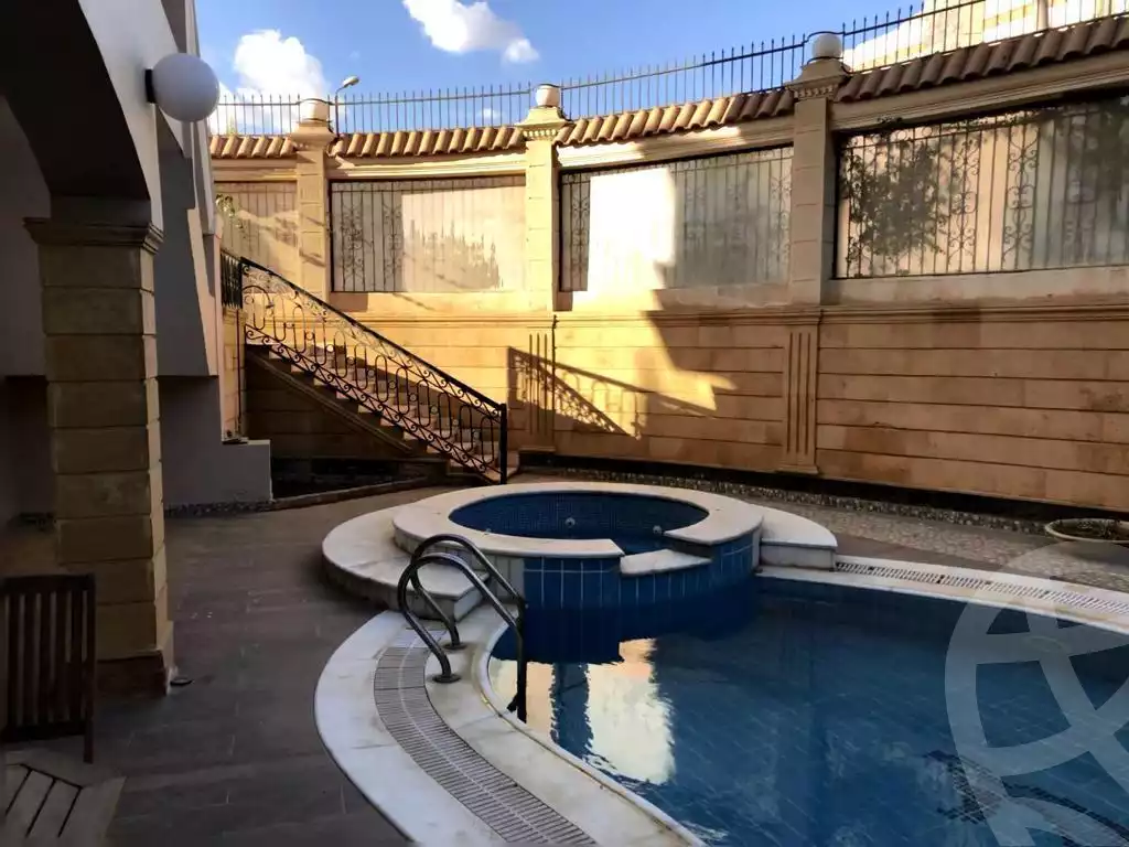 https://aqarmap.com.eg/en/listing/6253786-for-sale-cairo-el-sheikh-zayed-city-el-hay-el-khames-lhy-lkhms