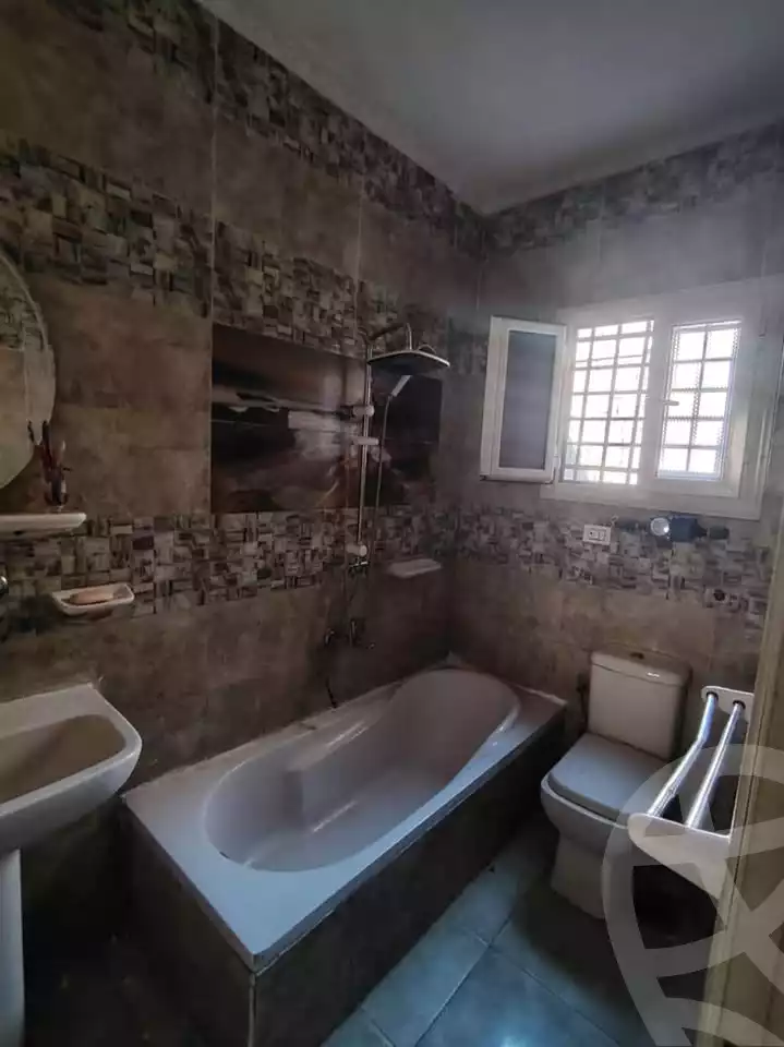 https://aqarmap.com.eg/en/listing/6254039-for-sale-alexandria-l-jmy-el-kilo-21