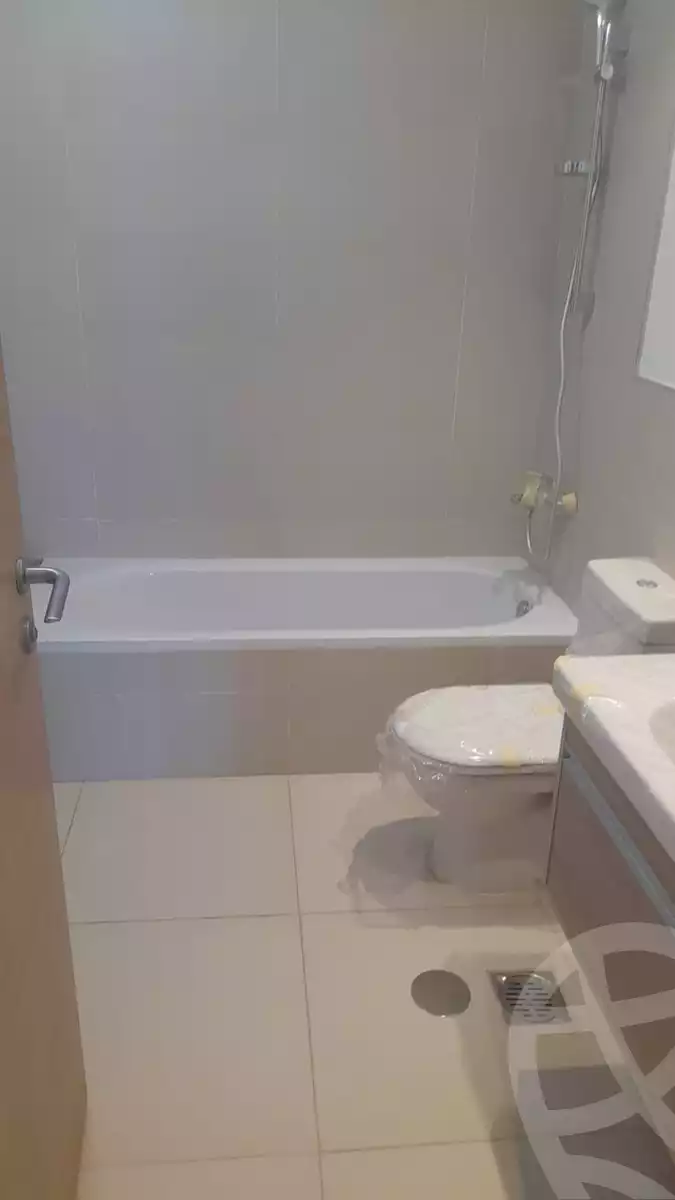 https://aqarmap.com.eg/en/listing/6254273-for-sale-cairo-mokattam-compounds-uptown-cairo-eleva-uptown-cairo