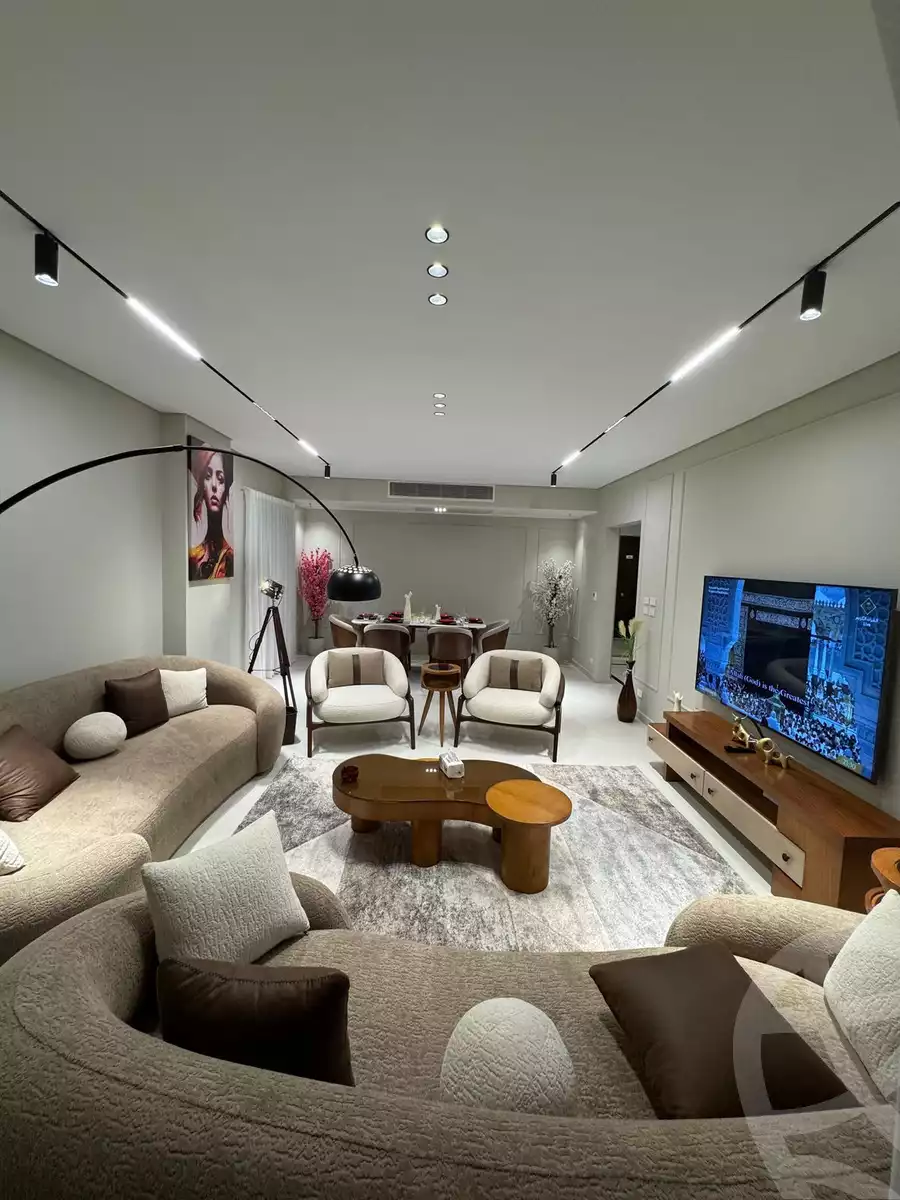 https://aqarmap.com.eg/en/listing/6255008-for-sale-cairo-el-sheikh-zayed-city-compounds-kmbwnd-wn-16-swdyk