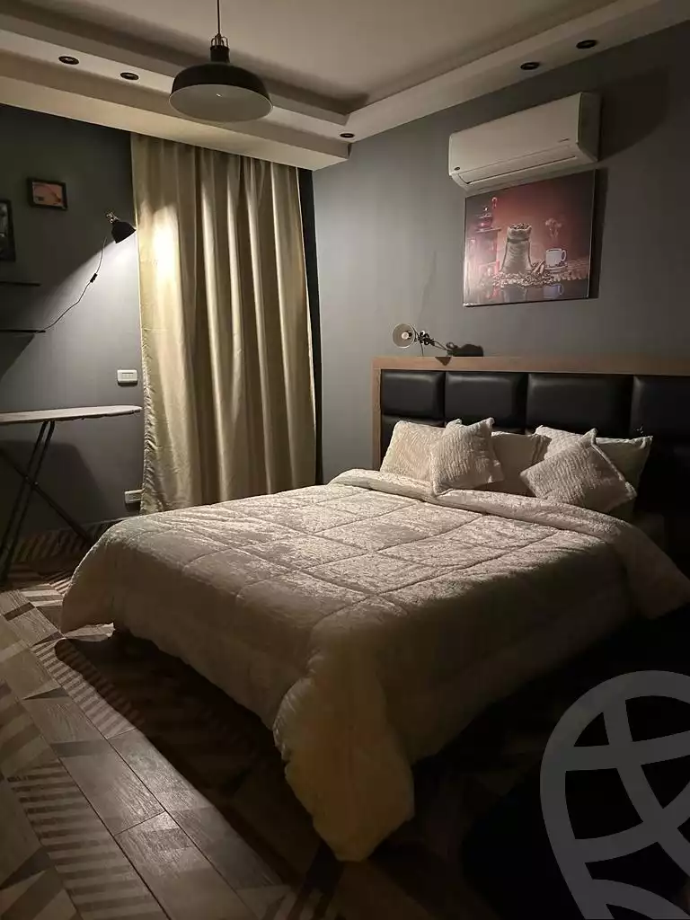 https://aqarmap.com.eg/ar/listing/6255518-for-rent-cairo-el-sheikh-zayed-city-compounds-kmbwnd-wyst-twn-swdyk