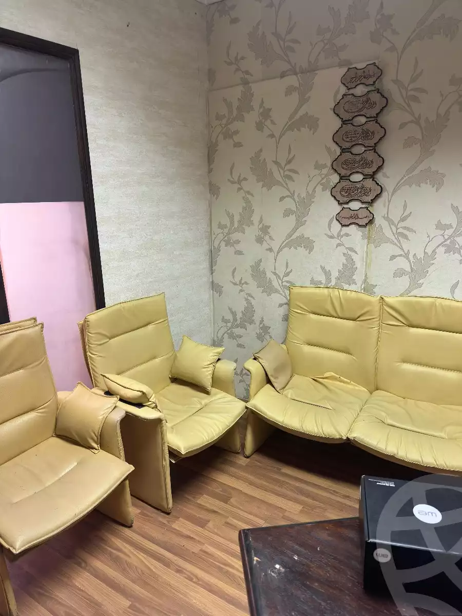 https://aqarmap.com.eg/ar/listing/6256398-for-rent-alexandria-lauran-shr-bw-qyr-tryq-lhry