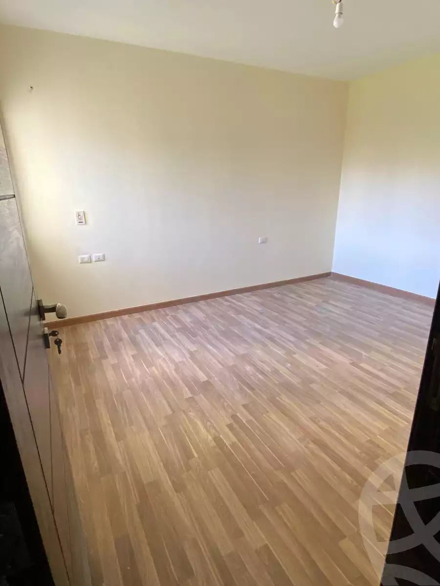 https://aqarmap.com.eg/en/listing/6256719-for-rent-cairo-el-sheikh-zayed-city-compounds-dh-drys