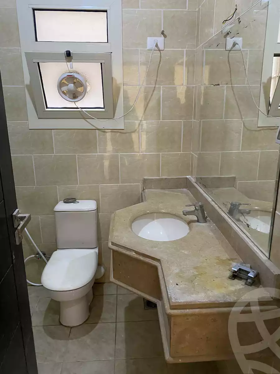 https://aqarmap.com.eg/en/listing/6256719-for-rent-cairo-el-sheikh-zayed-city-compounds-dh-drys