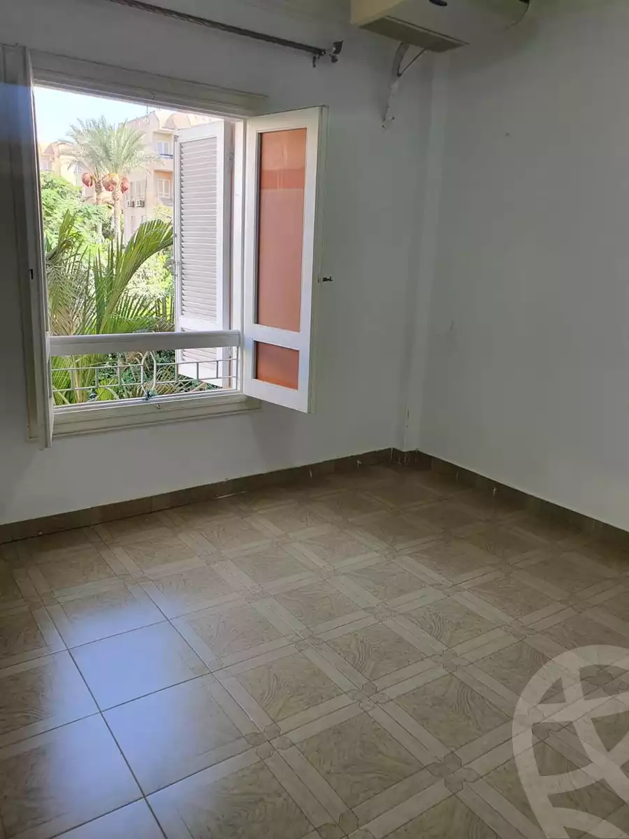 https://aqarmap.com.eg/en/listing/6259661-for-sale-cairo-6th-of-october-featured-neighborhood-el-motamayez-neighborhood-hafez-ibrahim-st