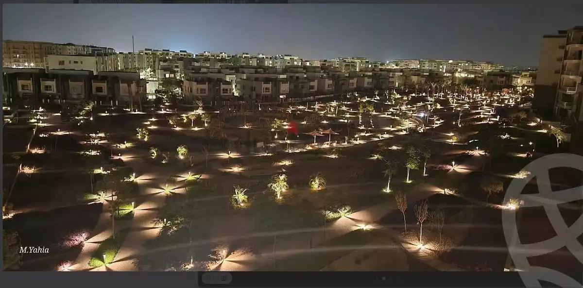 https://aqarmap.com.eg/ar/listing/6259840-for-rent-cairo-new-cairo-compounds-hyde-park-centre-ville-hyde-park