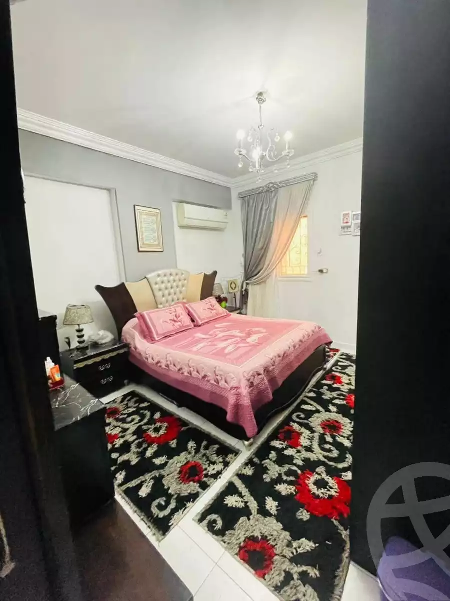 https://aqarmap.com.eg/ar/listing/6260791-for-sale-cairo-el-haram-el-lebeny-soltan-khattab-st