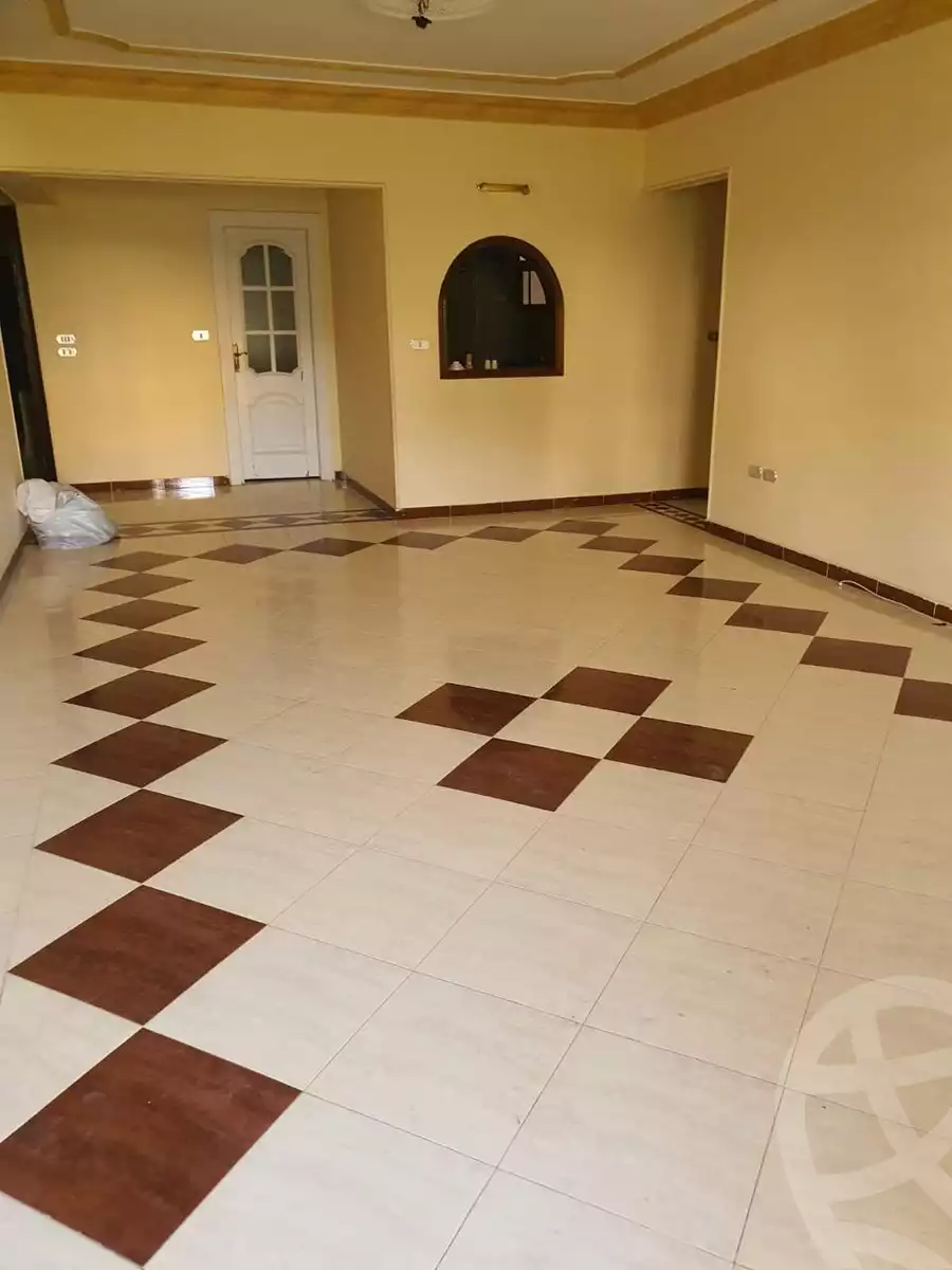 https://aqarmap.com.eg/ar/listing/6261634-for-sale-cairo-6th-of-october-featured-neighborhood-fourth-touristic-village-ibrahim-nawwar-st