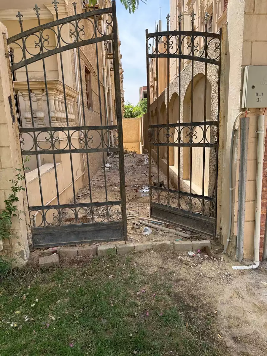 https://aqarmap.com.eg/en/listing/6262294-for-sale-cairo-new-cairo-el-ahyaa-third-neighborhood-street-16