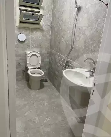 https://aqarmap.com.eg/ar/listing/6262324-for-rent-cairo-el-mohandesen-shareaa-ahmed-orabi