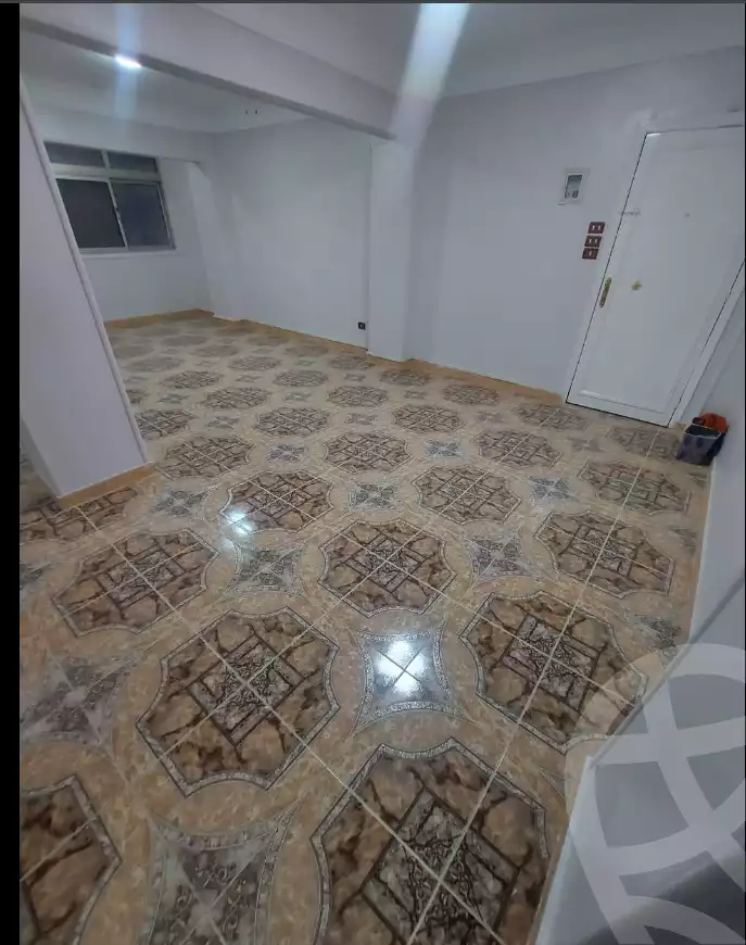 https://aqarmap.com.eg/ar/listing/6270066-for-sale-cairo-helwan-mnshy-hlwn-ljdyd