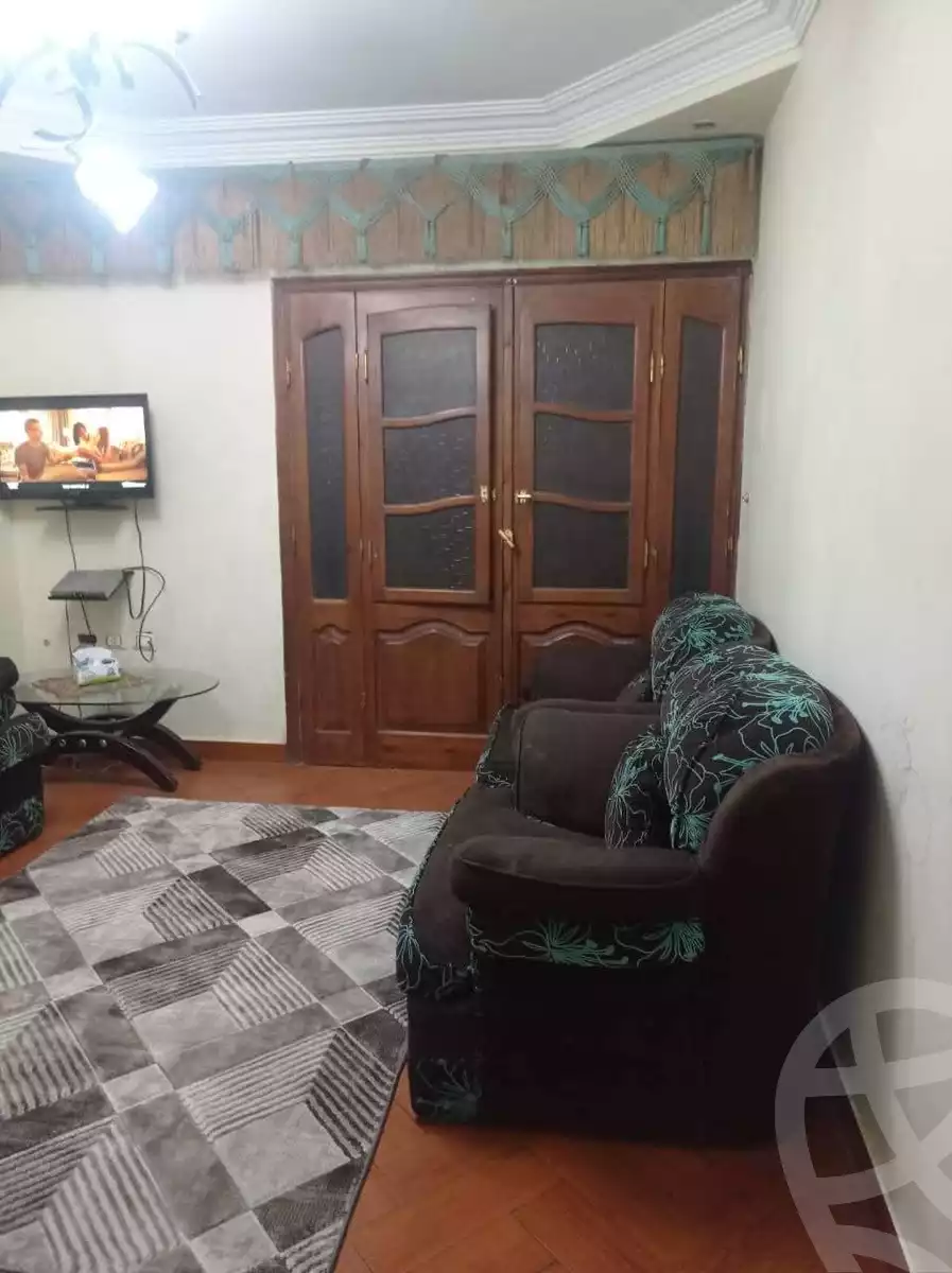 https://aqarmap.com.eg/en/listing/6270549-for-sale-cairo-el-haram-shareaa-khatem-el-morsalen