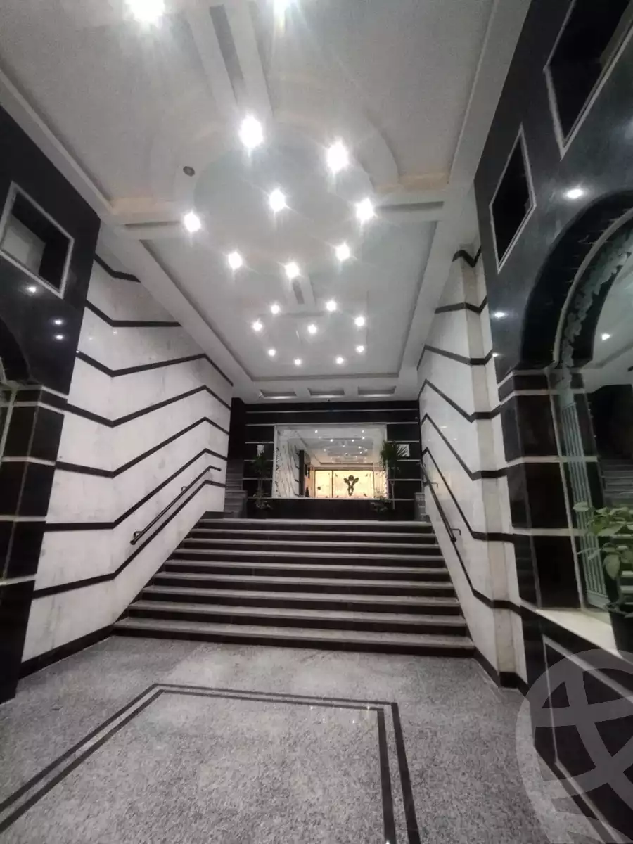 https://aqarmap.com.eg/en/listing/6270578-for-sale-cairo-elnozha-Streettt-27