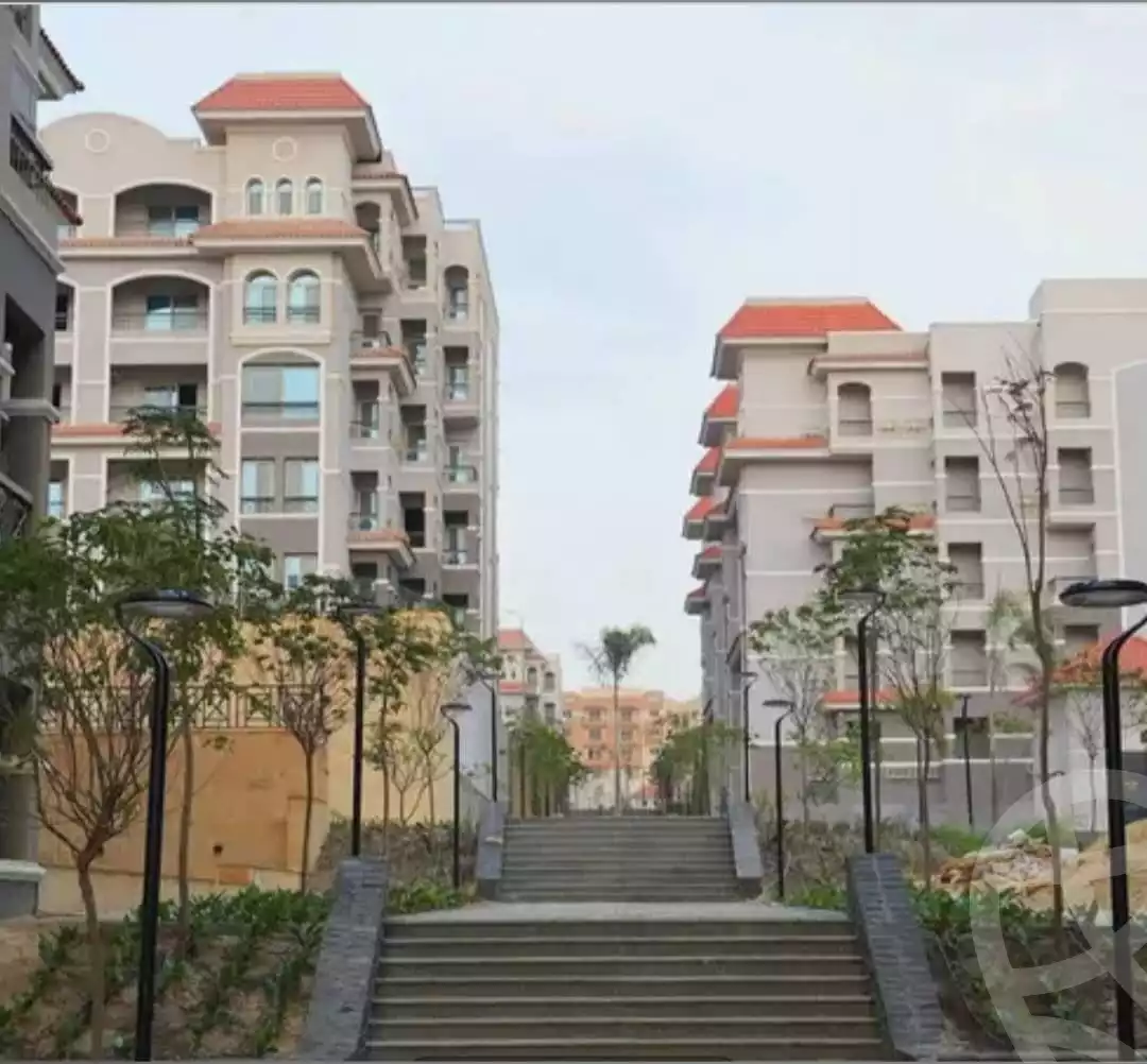https://aqarmap.com.eg/en/listing/6270268-for-sale-cairo-new-cairo-compounds-dh-ykwn-2-ryzydns-styl-hwm