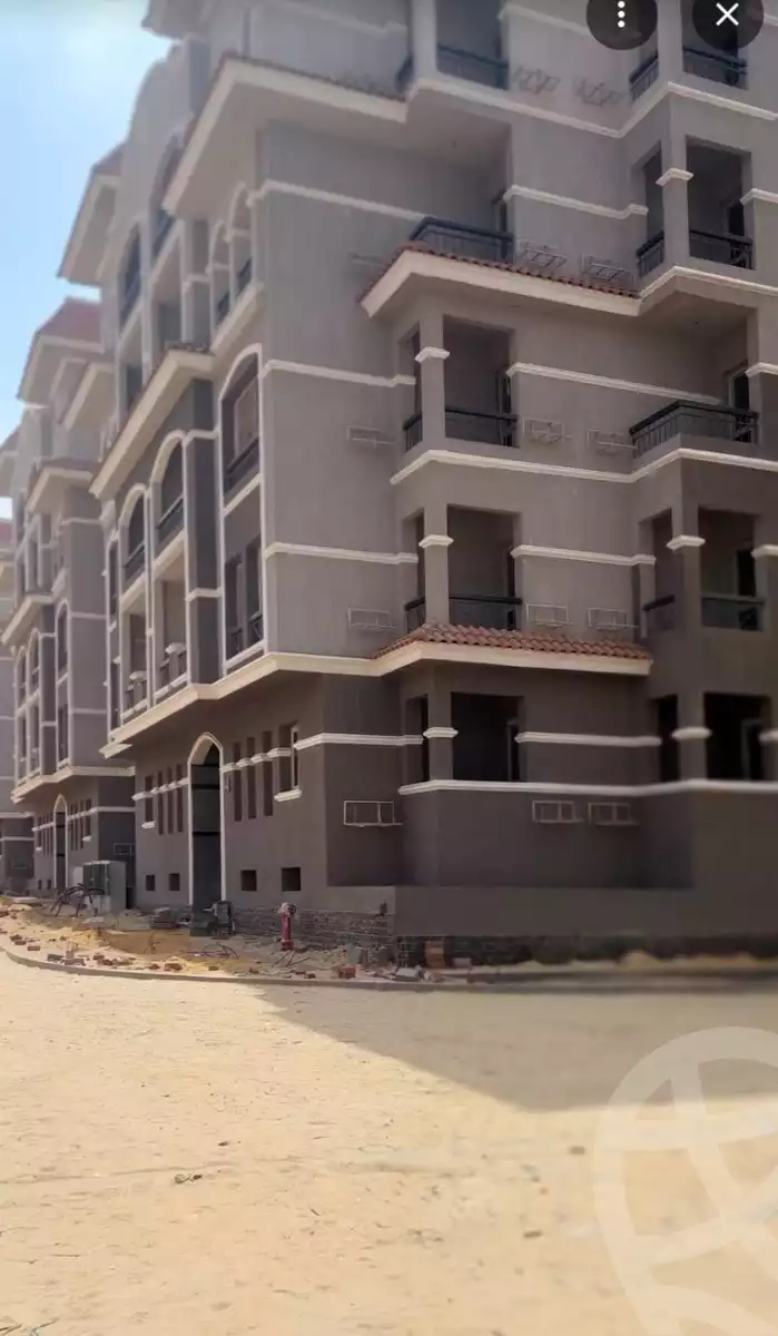 https://aqarmap.com.eg/en/listing/6270268-for-sale-cairo-new-cairo-compounds-dh-ykwn-2-ryzydns-styl-hwm