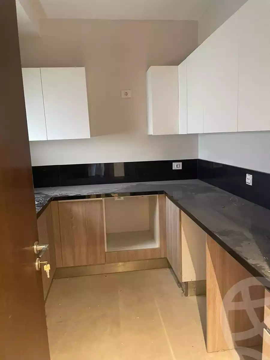 https://aqarmap.com.eg/ar/listing/6272333-for-rent-cairo-el-sheikh-zayed-city-compounds-zyd-wr-llttwyr-park-towers-zed-el-sheikh-zayed-compound