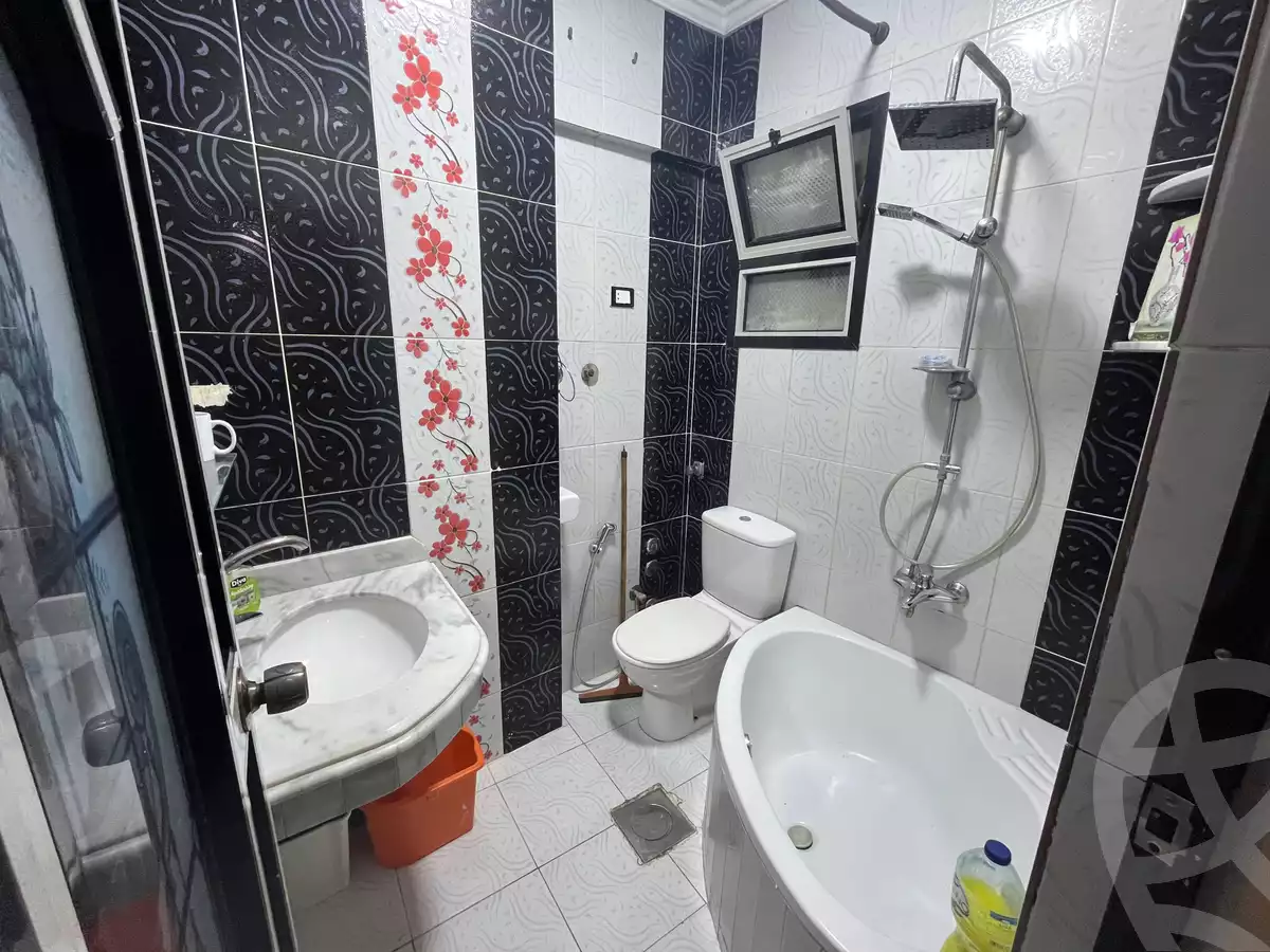 https://aqarmap.com.eg/en/listing/6272668-for-sale-alexandria-miami-shr-jml-bd-lnsr