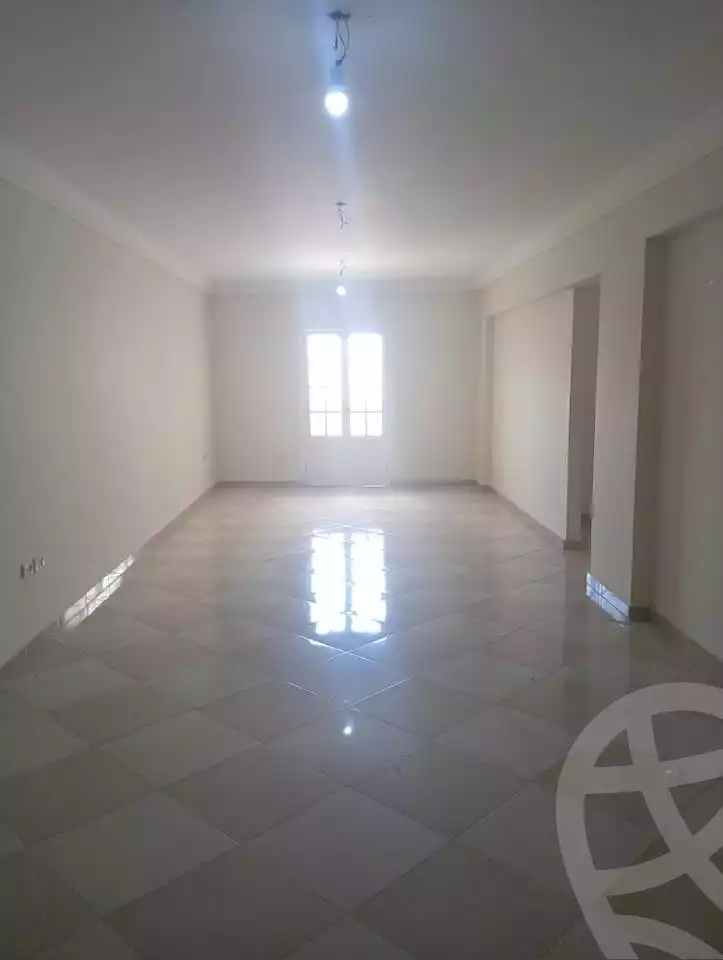 https://aqarmap.com.eg/ar/listing/6275271-for-rent-alexandria-ganaklis-shr-mrtdy-bsh