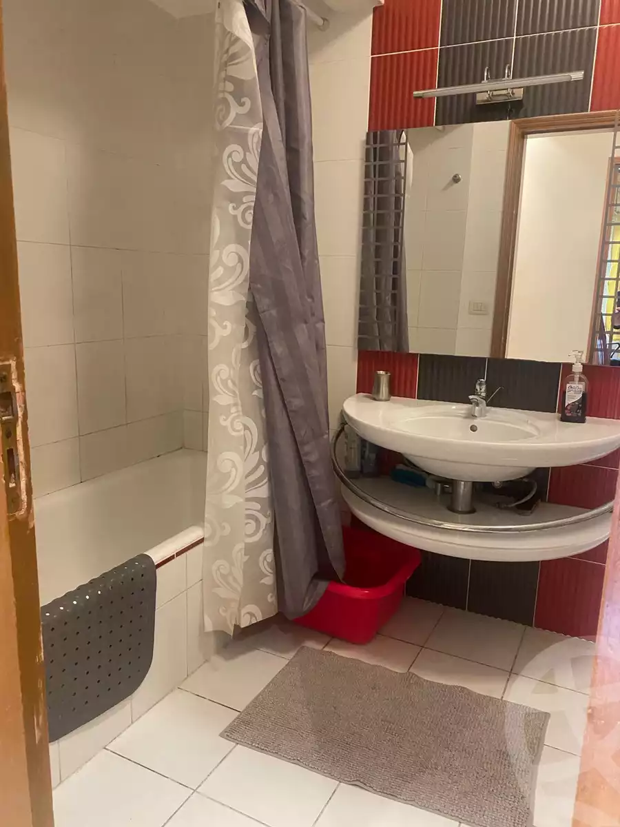 https://aqarmap.com.eg/ar/listing/6277186-for-sale-cairo-el-sheikh-zayed-city-compounds-hadayek-el-mohandiseen