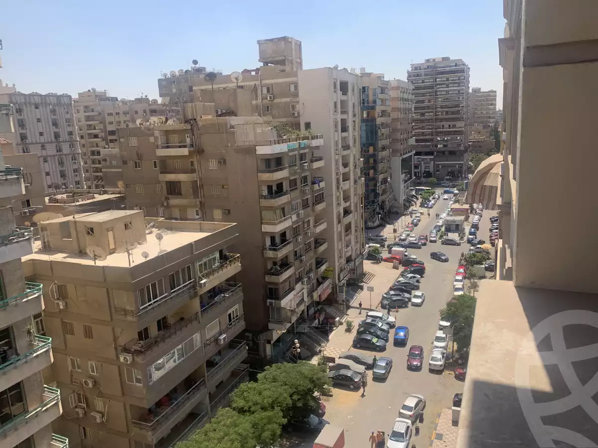 https://aqarmap.com.eg/en/listing/6277560-for-sale-cairo-nasr-city-abbas-el-akkad