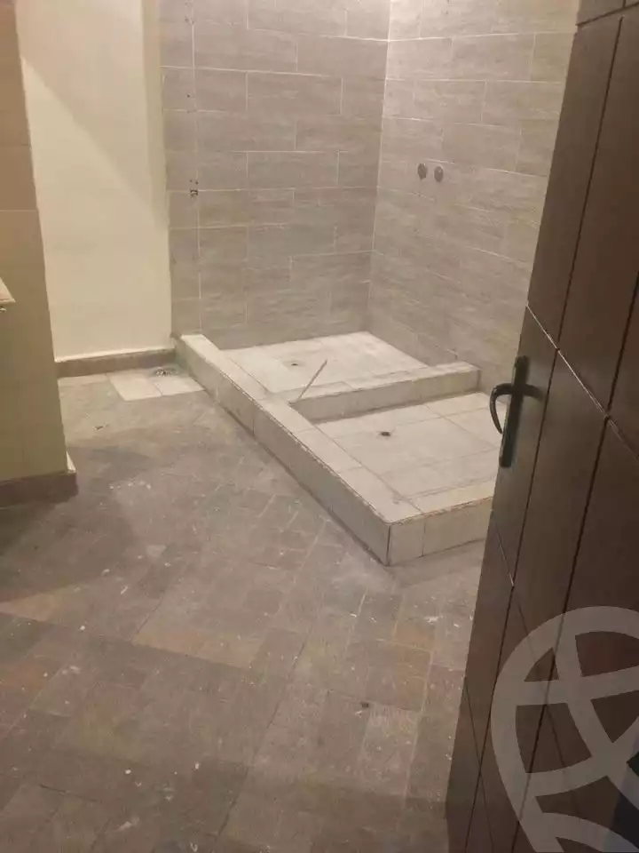 https://aqarmap.com.eg/en/listing/6278120-for-sale-cairo-helwan-rostom-st