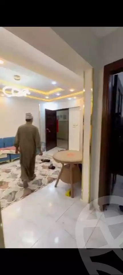 https://aqarmap.com.eg/ar/listing/6278955-for-sale-sharqia-zagazig-zagazig-city-el-ahrar-rd