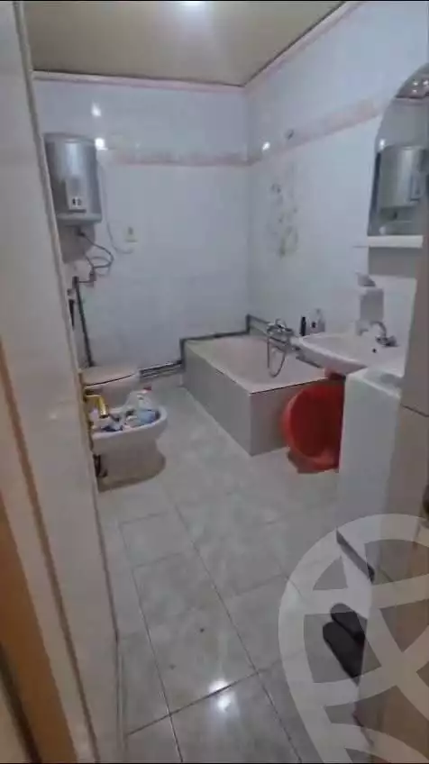 https://aqarmap.com.eg/en/listing/6279365-for-sale-cairo-ain-shams-ahmed-esmat-st