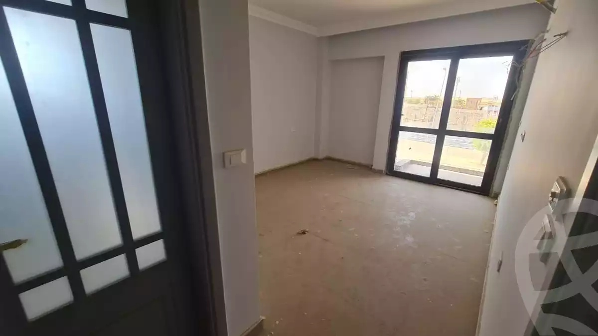 https://aqarmap.com.eg/ar/listing/6279480-for-sale-cairo-el-sheikh-zayed-city-lshykh-zyd-ljdyd-el-patio-vera-la-vista