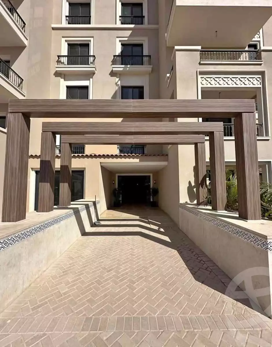https://aqarmap.com.eg/ar/listing/6280359-for-sale-cairo-el-sheikh-zayed-city-compounds-kmbwnd-fyldj-wyst-dr-llttwyr