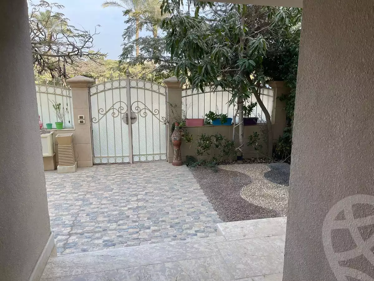 https://aqarmap.com.eg/ar/listing/6280580-for-sale-cairo-el-sheikh-zayed-city-compounds-greens