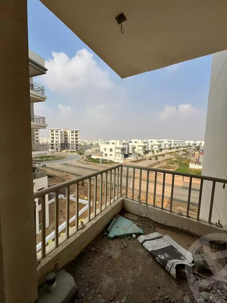 https://aqarmap.com.eg/en/listing/6281118-for-sale-cairo-new-cairo-compounds-hyde-park-park-corner-hyde-park