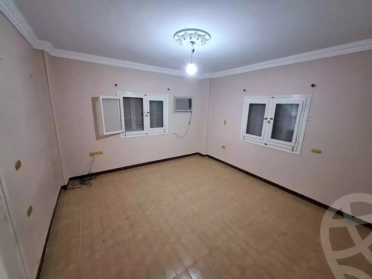 https://aqarmap.com.eg/ar/listing/6281123-for-sale-cairo-new-cairo-el-yassamin-el-yasmeen-3-mohamed-rahim-st