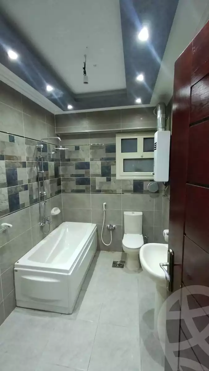 https://aqarmap.com.eg/en/listing/6282458-for-sale-cairo-helwan-helwan-el-sharkeya-el-maraghi-st