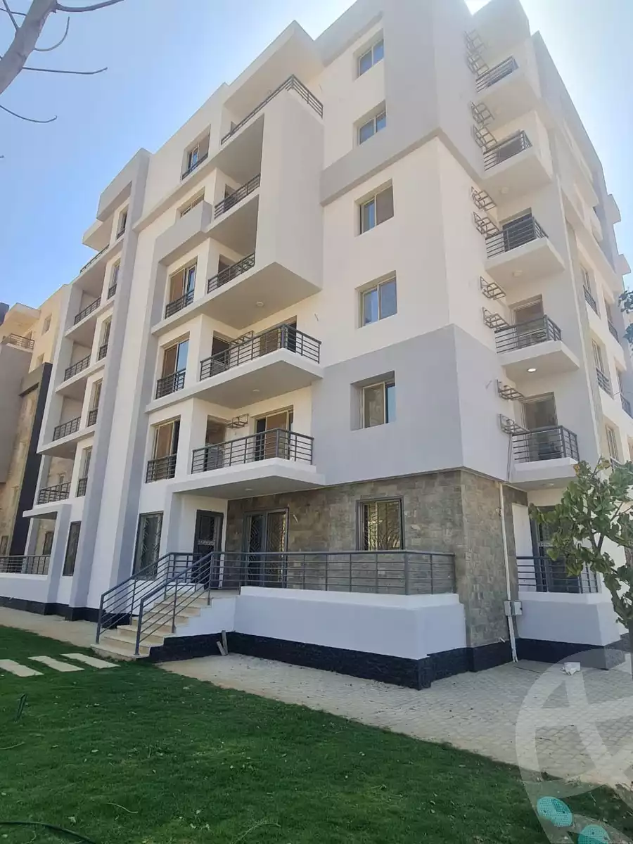 https://aqarmap.com.eg/ar/listing/6285015-for-sale-cairo-el-sheikh-zayed-city-lshykh-zyd-ljdyd-west-view-residence-hdp